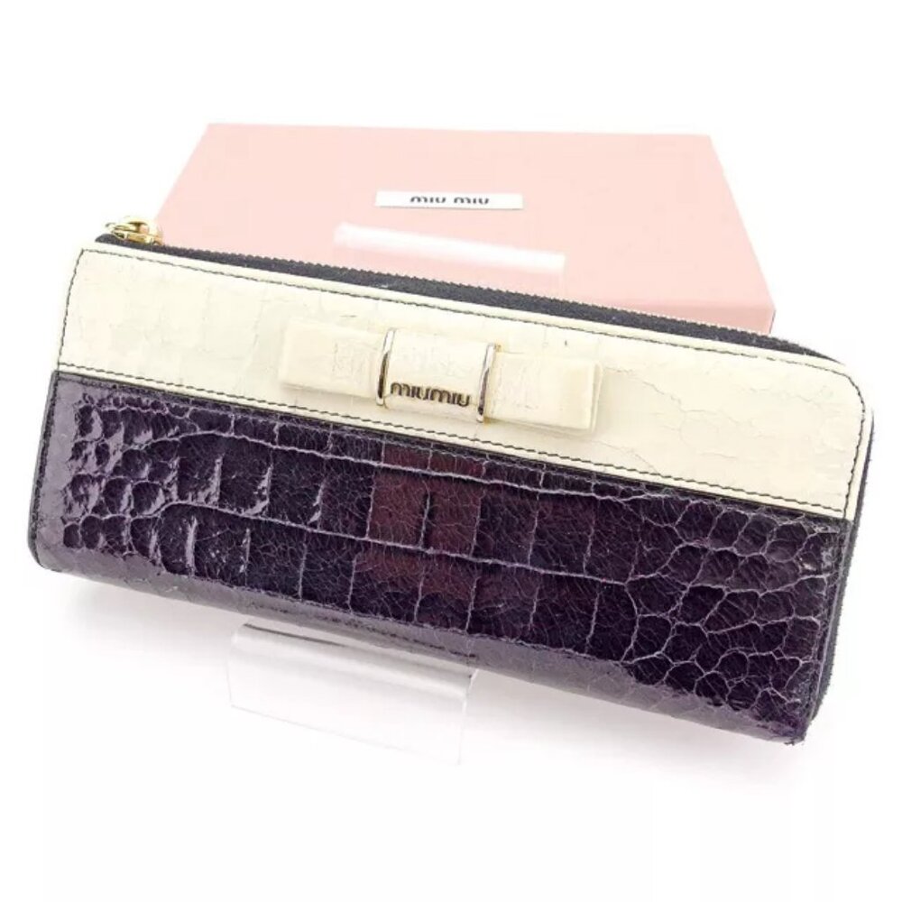 miumiu Wallet Purse Long Wallet White Black Woman Authentic Used